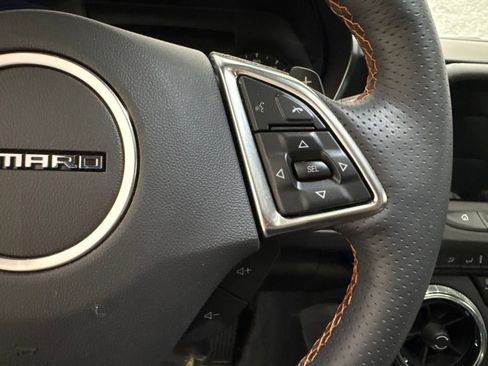 Used 2017 Chevrolet Camaro LT RWD image 25