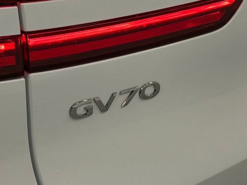 Used 2026 Genesis GV70 2.5T Sport Prestige image 8