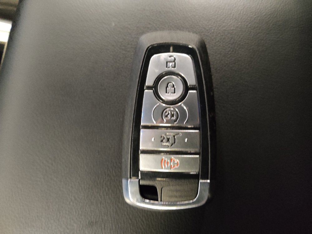 Used 2024 Ford Explorer XLT w/ Equipment Group 202A AWD/4WD image 32
