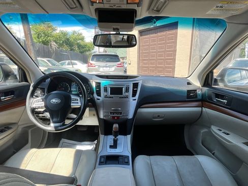 Used 2013 Subaru Outback 2.5i Limited AWD/4WD image 17
