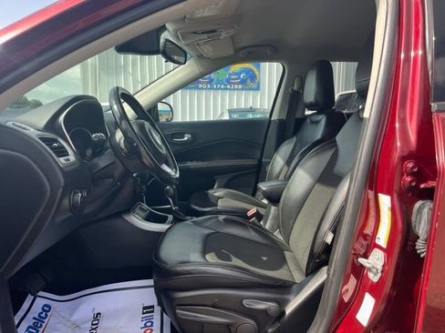 Used 2021 Jeep Compass Latitude FWD image 7
