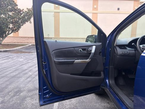 Used 2013 Ford Edge SE FWD image 4