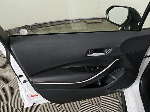 Used 2024 Toyota Corolla SE w/ Convenience Package AWD/4WD image 9