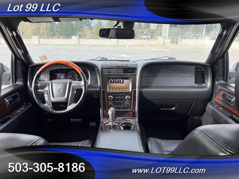 Used 2016 Lincoln Navigator L Reserve image 3