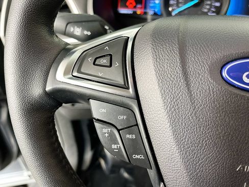Used 2024 Ford Edge SEL AWD/4WD image 15