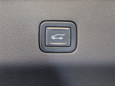 Used 2023 GMC Yukon AT4 image 31