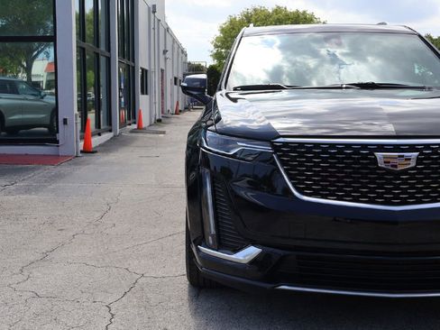 Used 2020 Cadillac XT6 Premium Luxury AWD/4WD image 14
