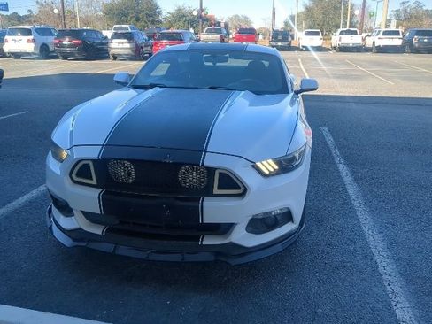 Used 2015 Ford Mustang Coupe w/ Equipment Group 051A image 3