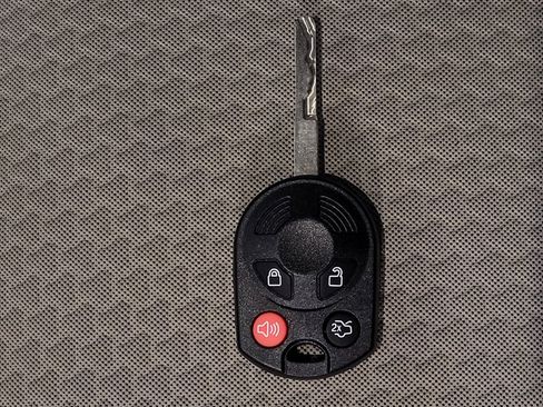 Used 2017 Ford Escape SE FWD image 32