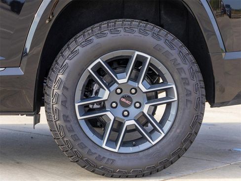 New 2026 GMC Terrain AT4 w/ Technology Package II image 8