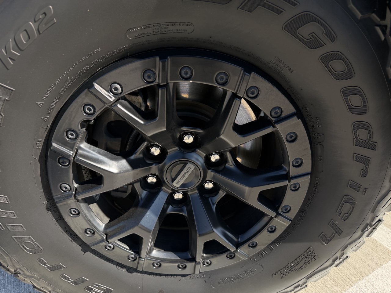 Used 2023 Ford F150 Raptor w/ Raptor 37 Performance Package AWD/4WD image 9