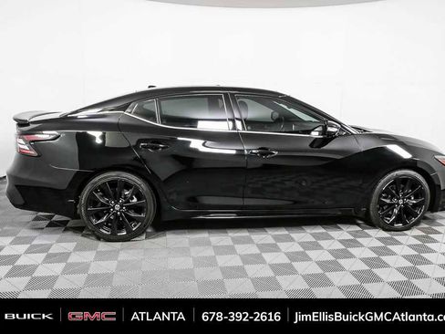 Used 2021 Nissan Maxima SR w/ Sport Mat Group image 2