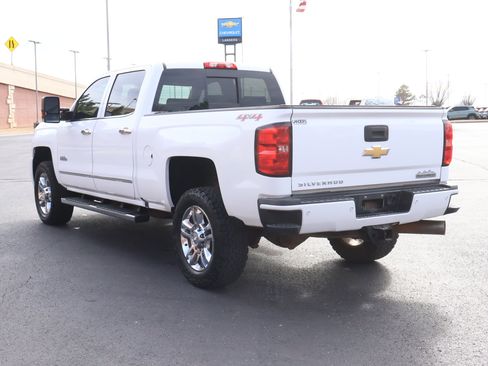 Used 2016 Chevrolet Silverado 2500 High Country w/ Duramax Plus Package image 6