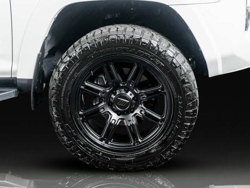 Used 2023 Toyota 4Runner SR5 image 7