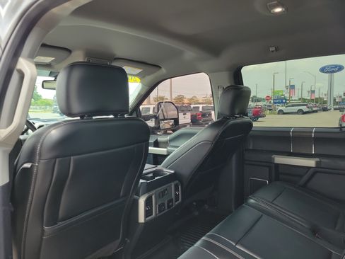 Used 2020 Ford F250 Lariat w/ Lariat Value Package AWD/4WD image 14