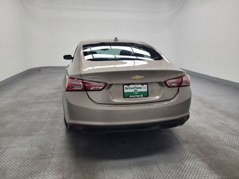 Used 2022 Chevrolet Malibu LT FWD image 6