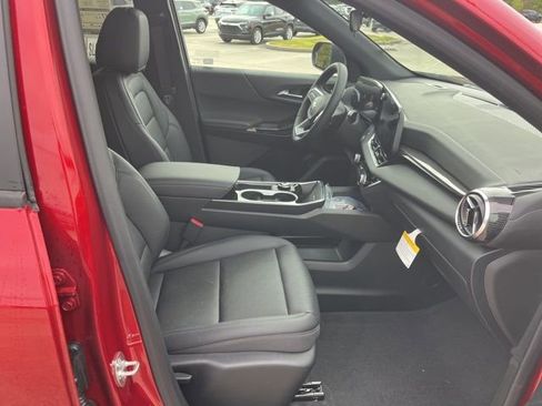 New 2026 Chevrolet Equinox LT FWD image 32