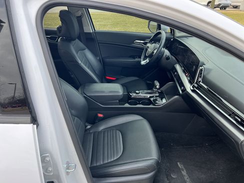 Used 2024 Kia Sportage SX image 30