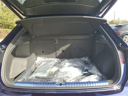 New 2025 Audi Q3 2.0T Premium image 30