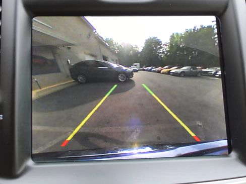 Used 2018 Chrysler 300 Limited image 28