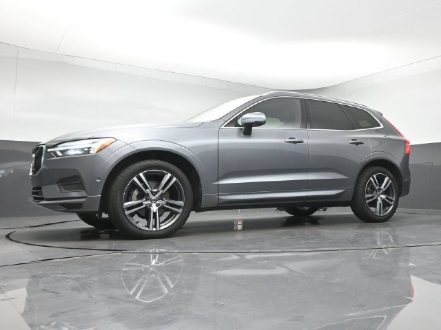 Used 2019 Volvo XC60 T5 Momentum w/ Multimedia Package FWD image 13