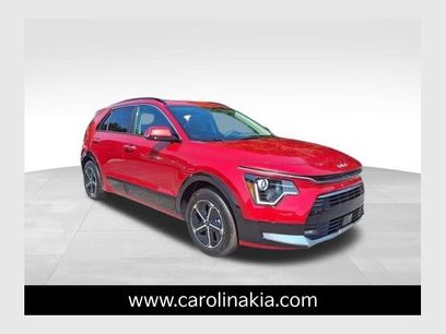 New 2025 Kia Niro SX