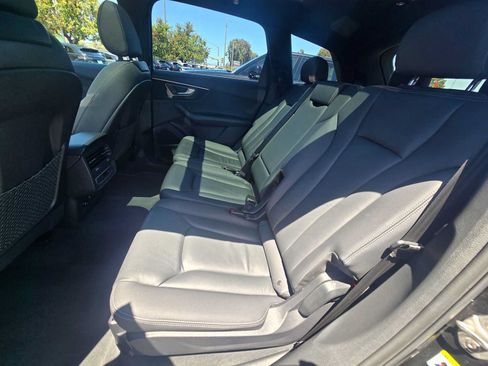 Used 2025 Audi Q7 3.0T Premium Plus AWD/4WD image 17
