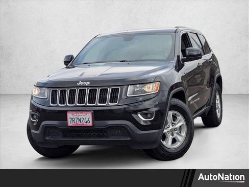 Used 2016 Jeep Grand Cherokee Laredo image 1