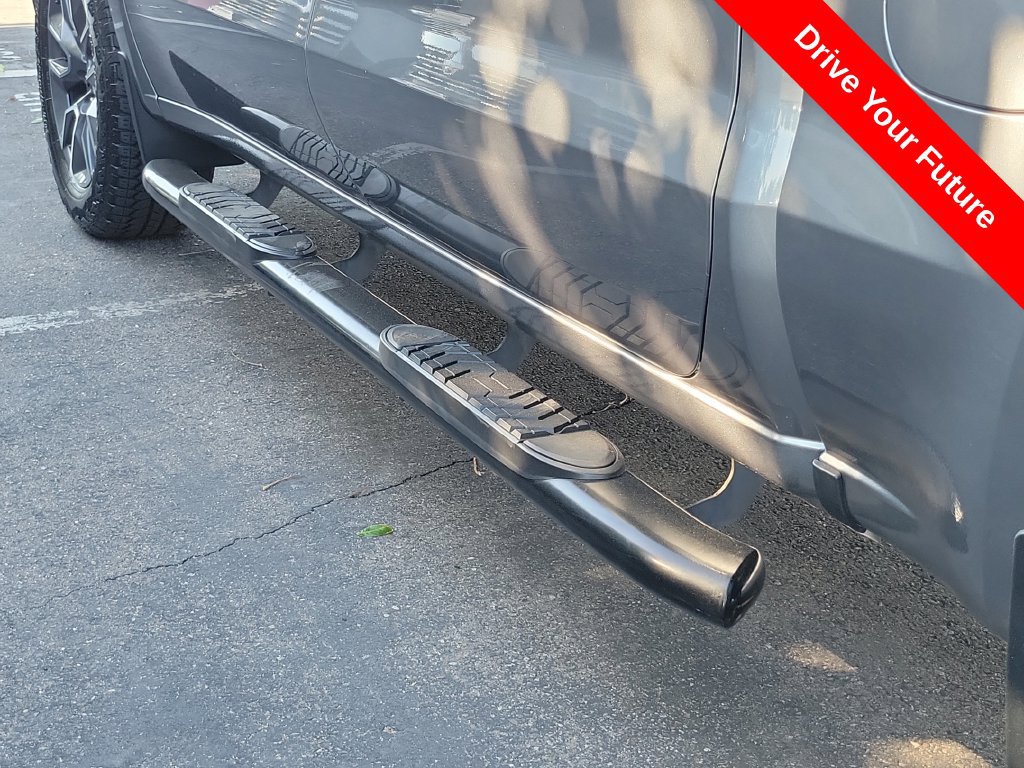Used 2020 Chevrolet Silverado 1500 RST AWD/4WD image 32