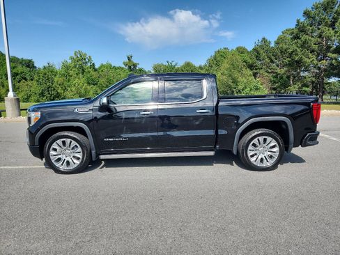 Certified 2022 GMC Sierra 1500 Denali w/ Denali Premium Package AWD/4WD image 2