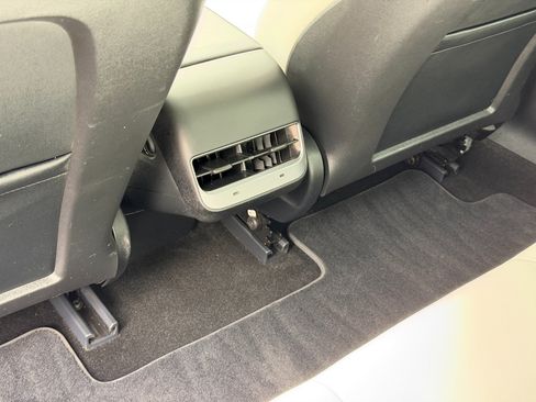 Used 2022 Tesla Model 3 Long Range image 27