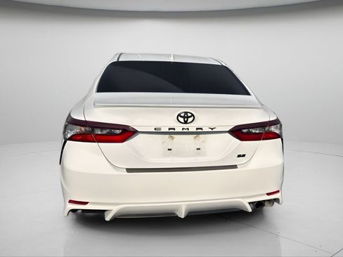 Used 2024 Toyota Camry SE FWD image 8