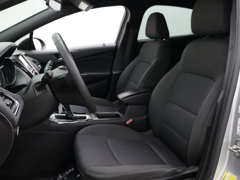 Used 2018 Chevrolet Cruze LT w/ Redline Edition FWD image 15
