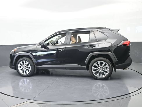 Used 2025 Toyota RAV4 XLE Premium FWD image 3