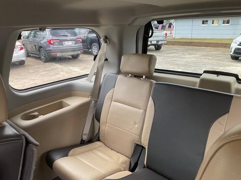 Used 2015 Nissan Armada Platinum w/ Platinum Reserve Package RWD image 13