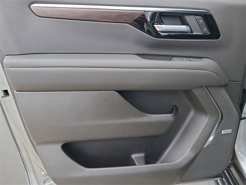 New 2026 Chevrolet Suburban LT w/ Comfort Package image 20