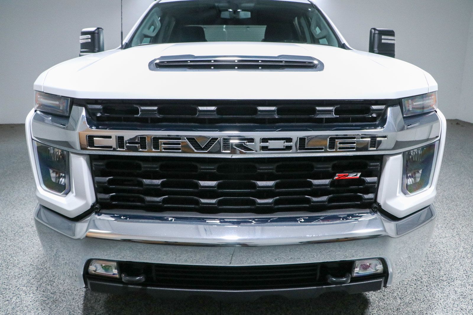 Used 2023 Chevrolet Silverado 2500 LT w/ Convenience Package AWD/4WD image 4