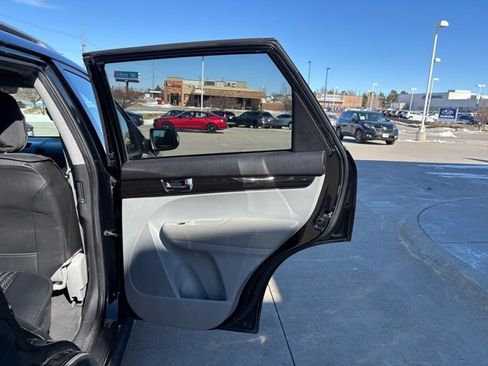 Used 2011 Kia Sorento LX w/ Convenience Pkg image 23