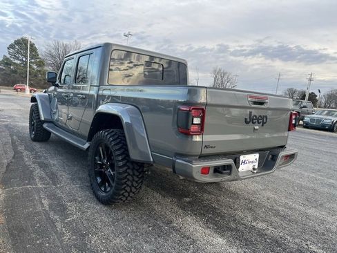 Used 2023 Jeep Gladiator Overland image 7