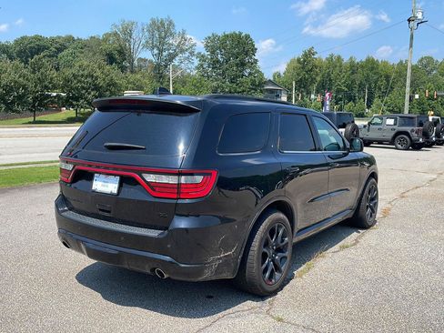 Used 2023 Dodge Durango R/T RWD image 3