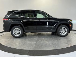 New 2025 Jeep Grand Cherokee Laredo X w/ Luxury Tech Group I video 2