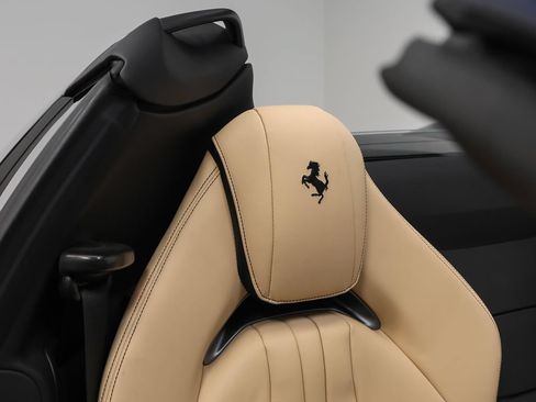 Certified 2021 Ferrari 812 GTS RWD image 24