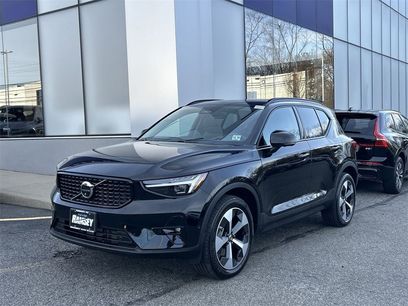 New 2026 Volvo XC40 B5 Plus w/ Climate Package
