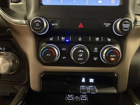 Used 2022 RAM 1500 Laramie AWD/4WD image 20