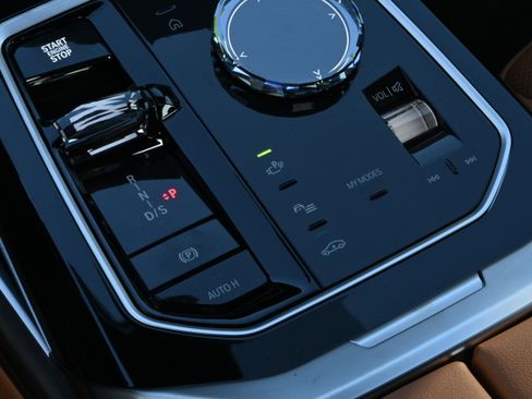 New 2026 BMW 740i image 20