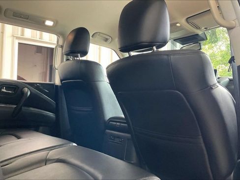 Used 2024 Nissan Armada SV AWD/4WD image 19