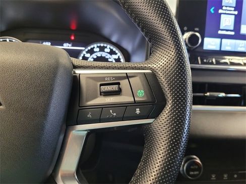 Used 2024 Mitsubishi Outlander SE Black Edition image 23