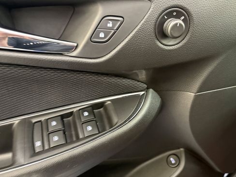 Used 2016 Chevrolet Cruze LT w/ Sun And Sound Package FWD image 29