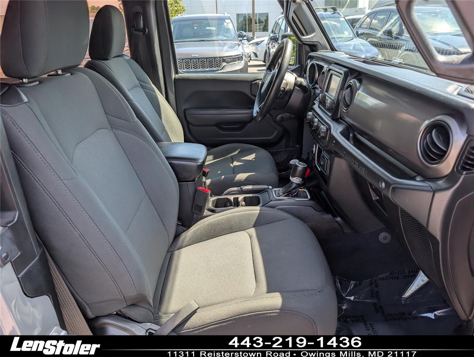 Used 2018 Jeep Wrangler Sport AWD/4WD image 12