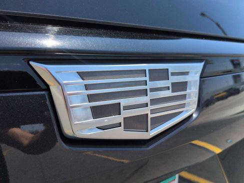 Certified 2024 Cadillac Escalade ESV Sport Platinum w/ LPO, ONYX Package AWD/4WD image 8